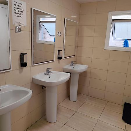 Hostal Ideal Gavà Exteriér fotografie